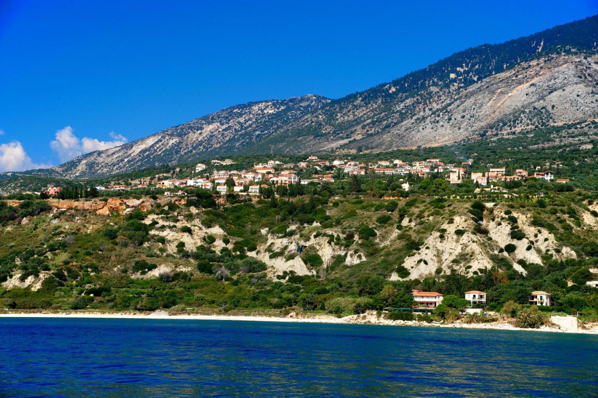 Eleftheria Apartments Vlachata المظهر الخارجي الصورة